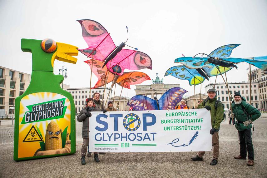 Mit Brief und Siegel der EU:eine Million gegen Glyphosat
