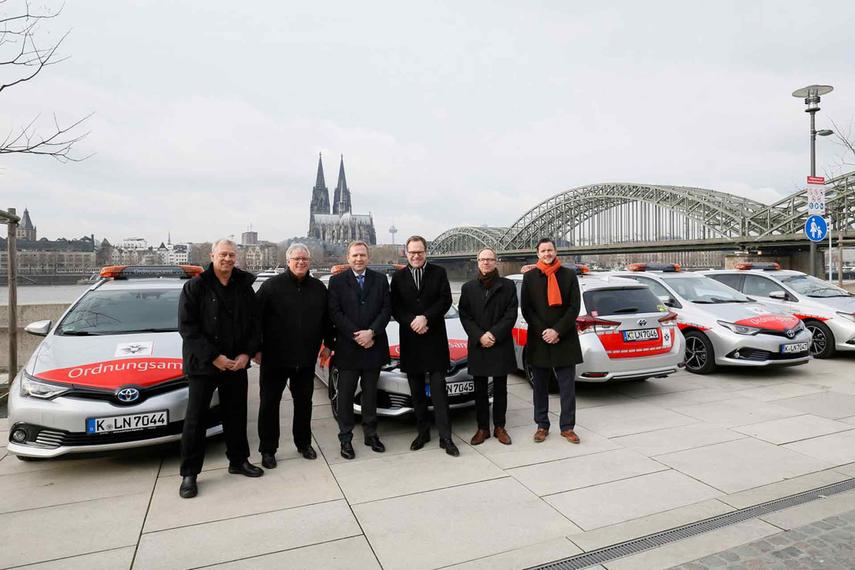 Stadt Köln fährt Hybrid
